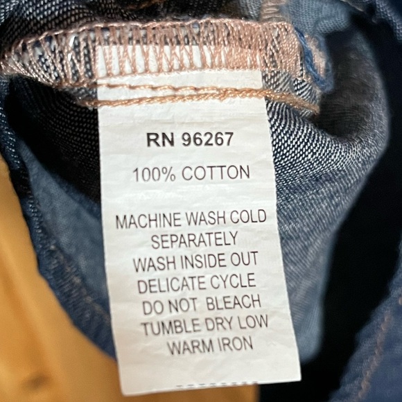 Turtle Bay New York Women's Denim Button Down Shirt Size Large - Picture 6 of 6